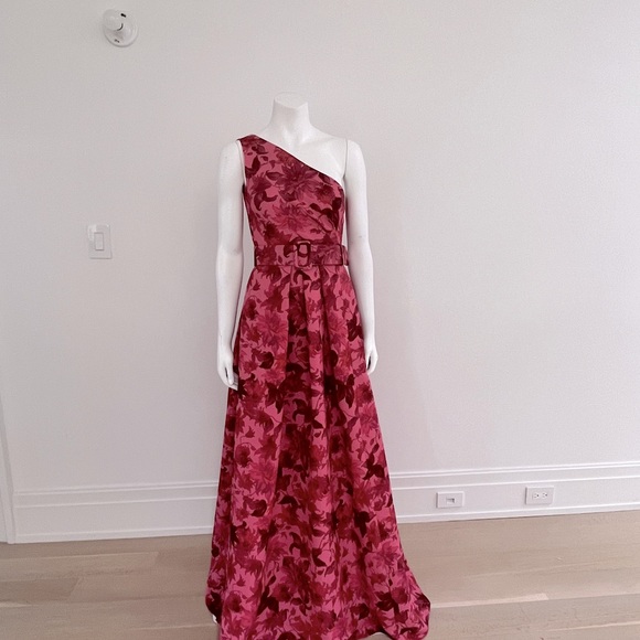 Sachin & Babi gown - Picture 2 of 4